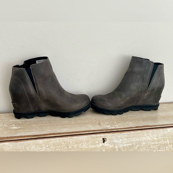 Sorel Women's Joan of Arctic Wedge III Zip Boot Waterproof Leather bootie 8 - Picture 9 of 10